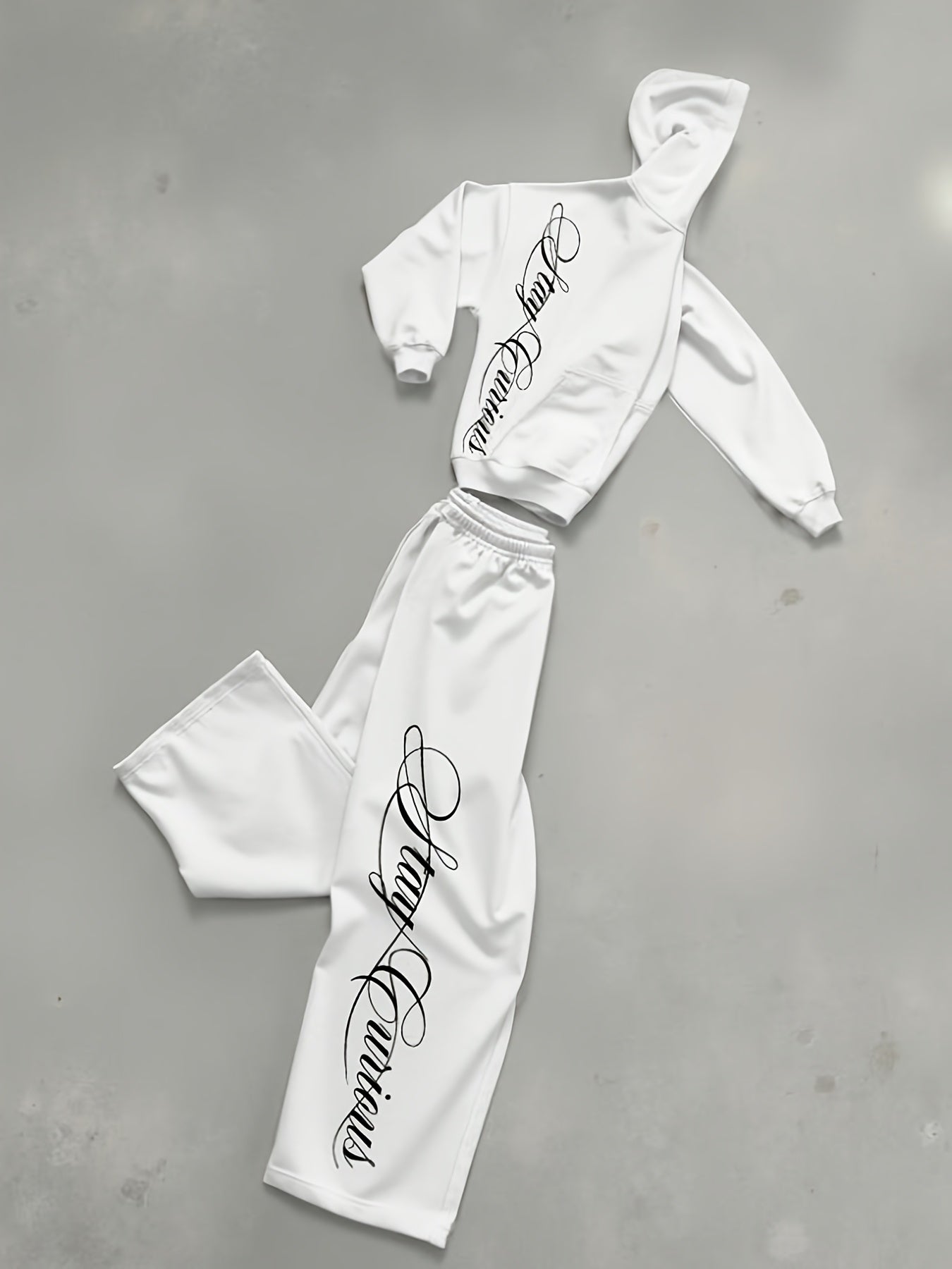 Men'S Print Consisting of a Sweatshirt And Long Pants